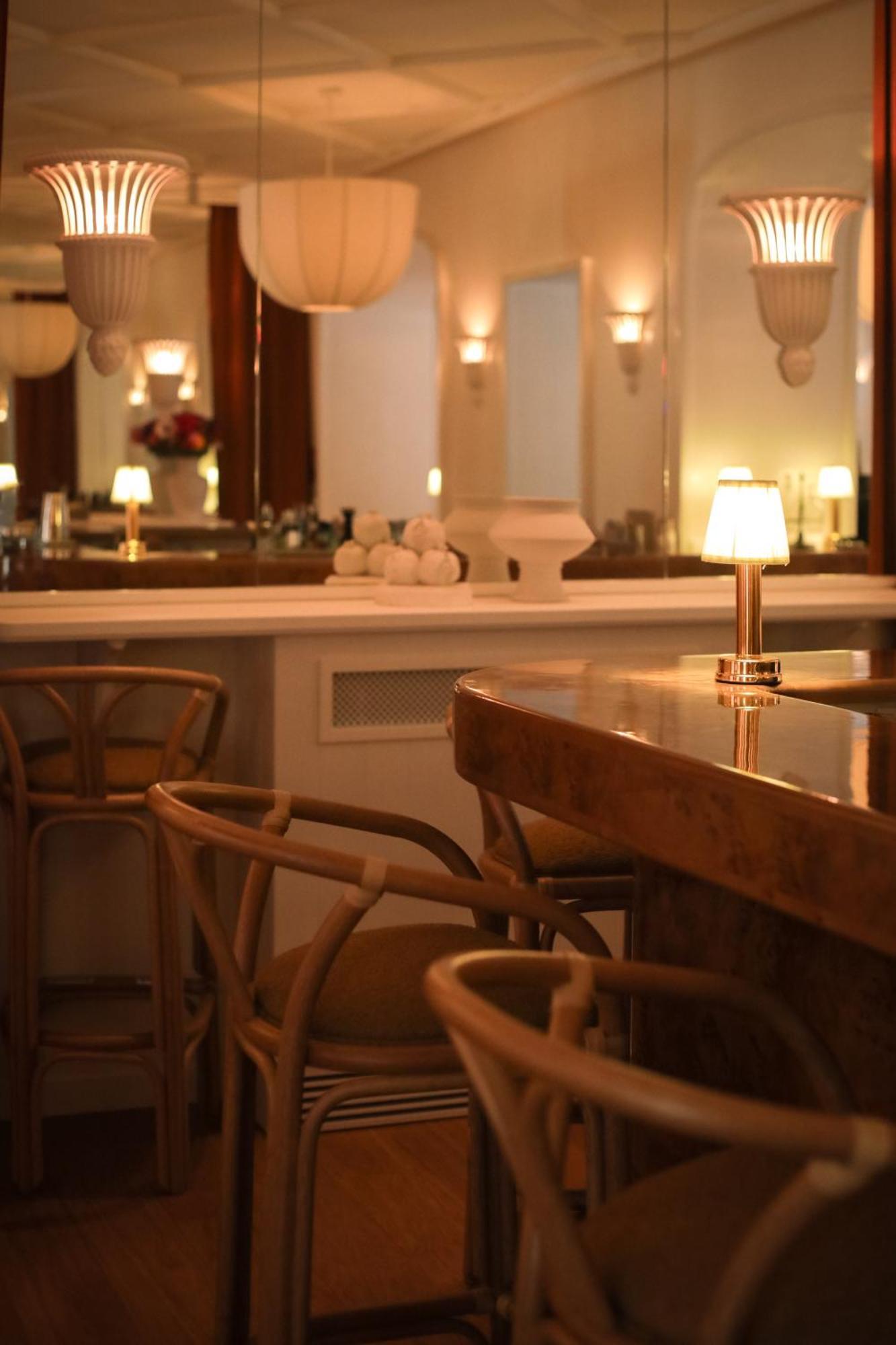 Lilou Hotel Hyères Екстериор снимка