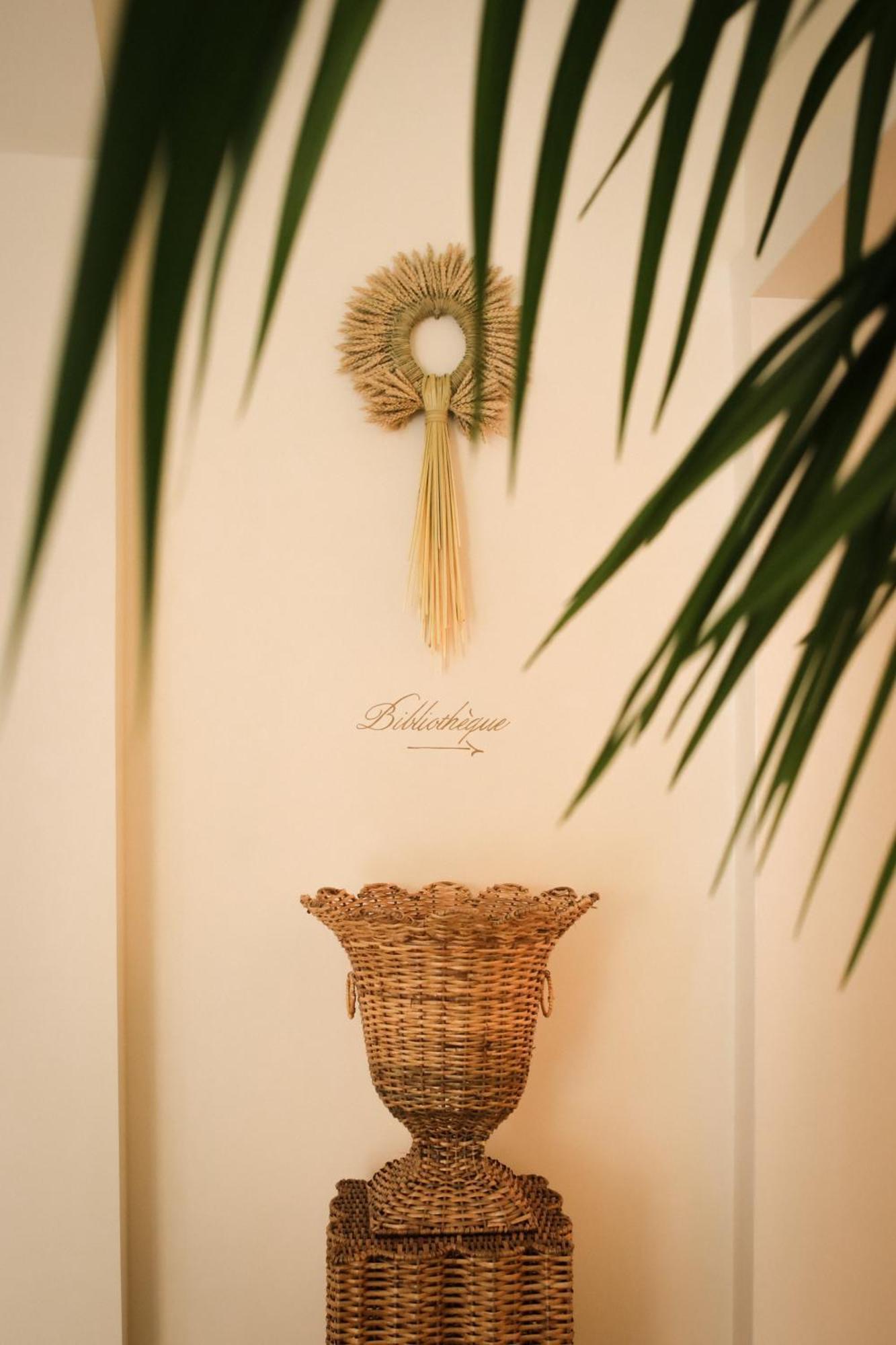 Lilou Hotel Hyères Екстериор снимка