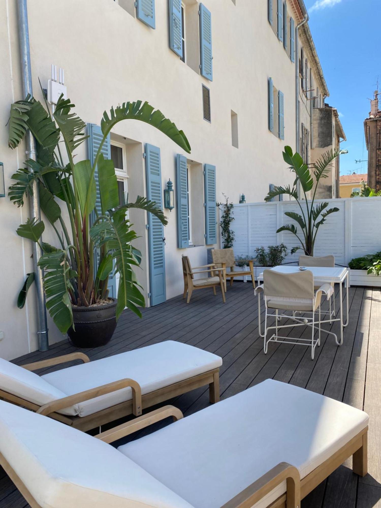 Lilou Hotel Hyères Екстериор снимка